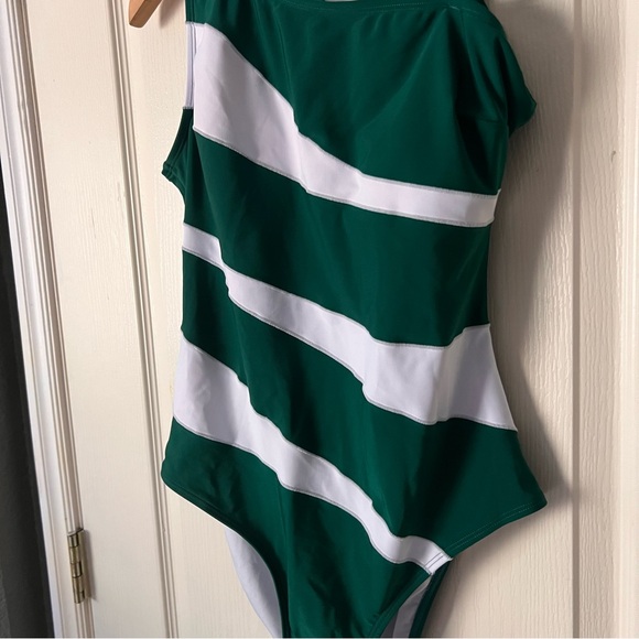 NWOT Cupshe Asymmetrical Neck Back Cutout Color Block Slimming One Piece Swim, L - Picture 6 of 14